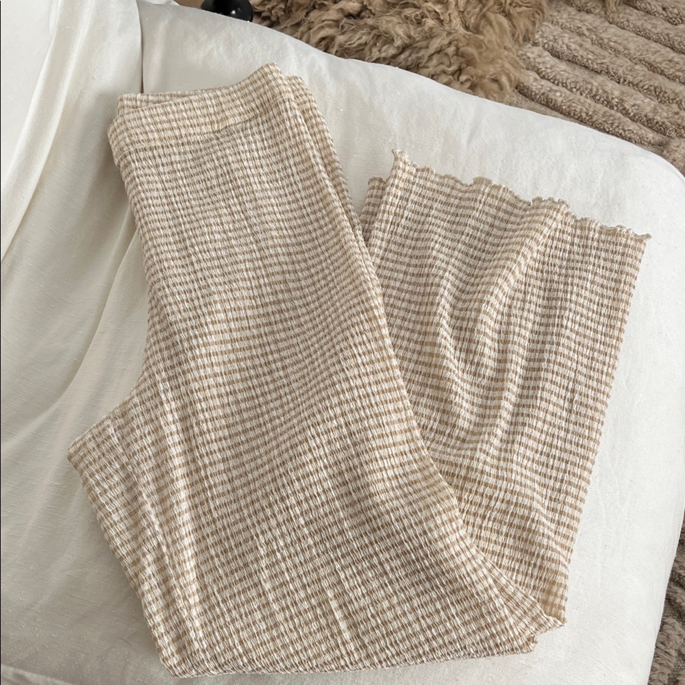 Aritzia Wilfred Verona Pants in Beige and White